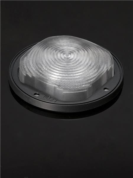 FN14720_STELLA-FRESNEL